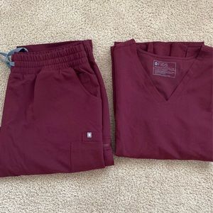 Figs Scrubs Set - Maroon